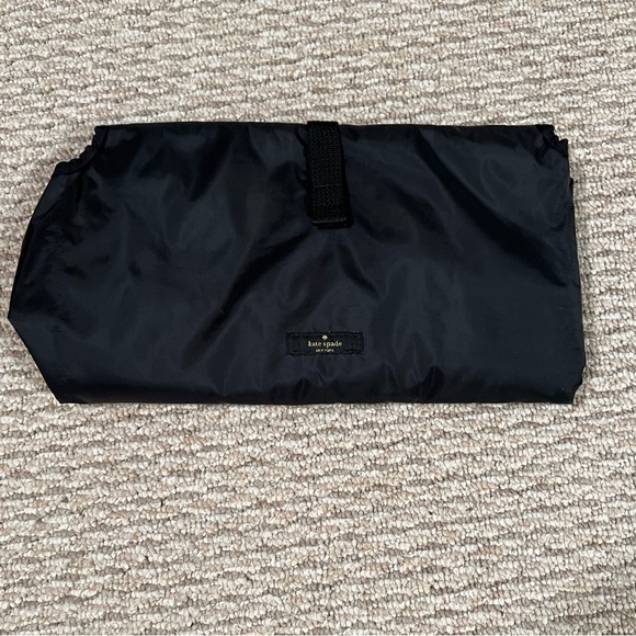 Kate Spade Stevie diaper bag with changing pad - Picture 11 of 12